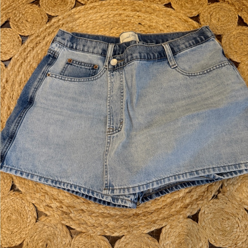 Universal Thread Light Blue Jean Shorts